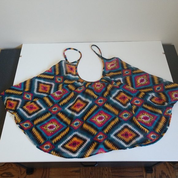 Show Me Your MuMu M Crop Top Tribal Print - Picture 4 of 8